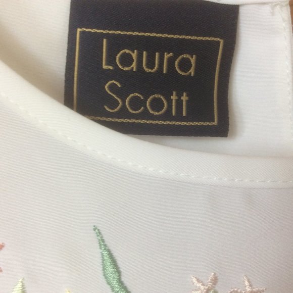 Laura Scott NWOT Vintage White Floral Embroidered Cottagecore Blouse Size XL - Picture 3 of 7